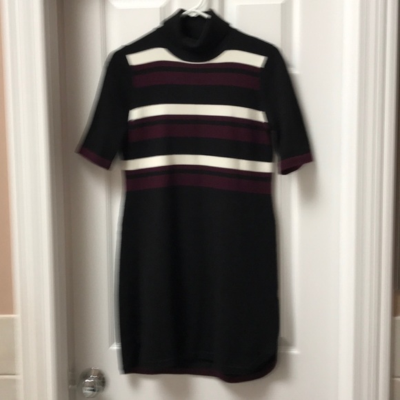 Vince Camuto Dresses & Skirts - Vince Camuto knit dress